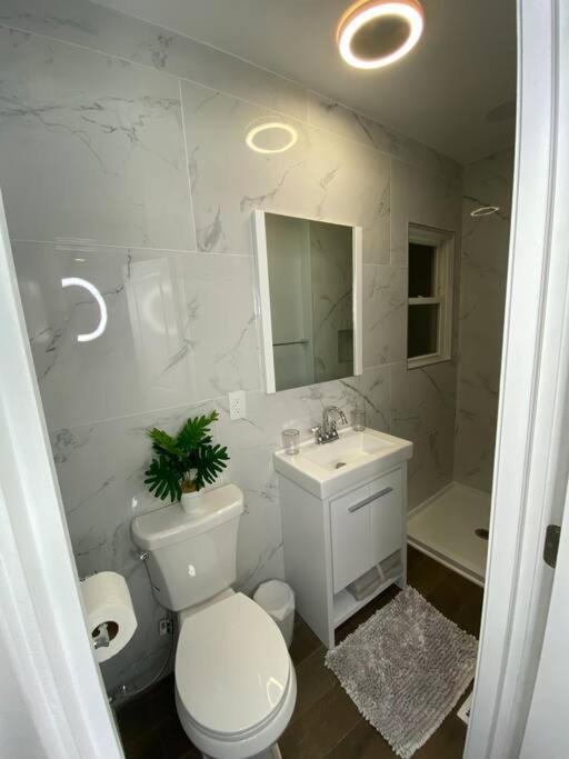卡柳梅特城Modern 3Bed 2Bath Ranch With Diy Art Porch 3Tvs And Huge Front Yard To Enjoy!别墅 外观 照片